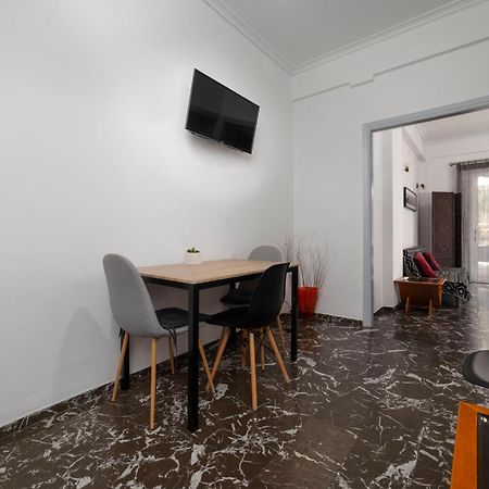 Local Urban Living 2Bd Apartment In 雅典 外观 照片